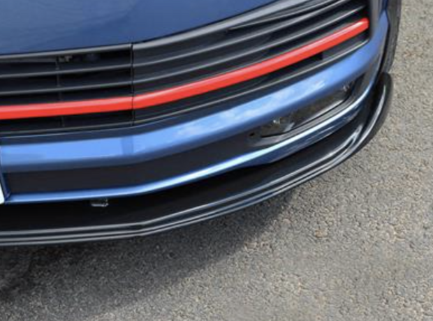 Voorspoiler Volkswagen T6 – Zwart Hoogglans