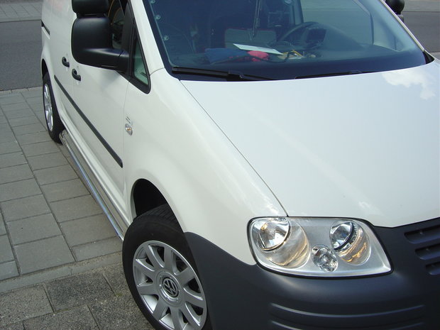Volkswagen Caddy tot 2011 sidebars 60 mm met RVS trede
