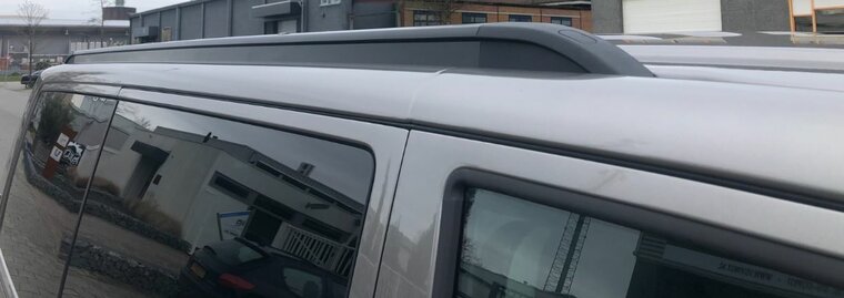 Volkswagen T5 / T5 GP (L2) dakrails gesloten aluminium zwart