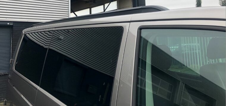 Volkswagen T6 / T6.1 (L1) dakrails gesloten aluminium zwart