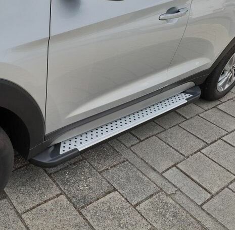Volkswagen Tiguan 2011 tot 2016 - aluminium treeplanken grijs - ronde nop