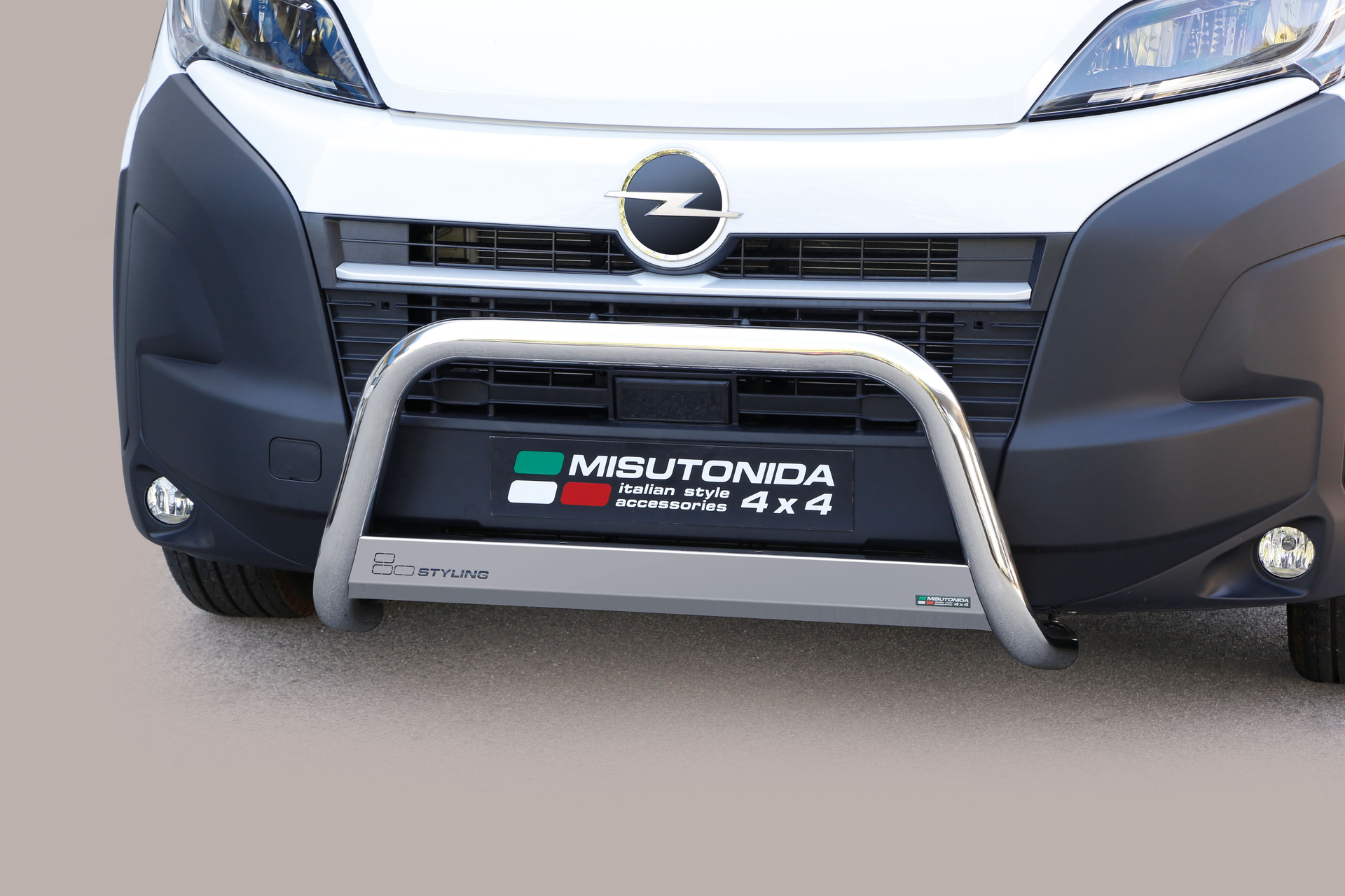 Opel Movano-E 2024 tot heden - pushbar &Oslash; 63 mm met CE/EU certificaat - RVS 304 hoogglans gepolijst