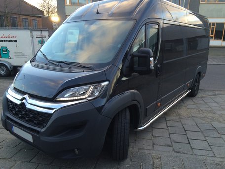 Fiat Ducato L1 sidebars 60 mm met RVS trede 