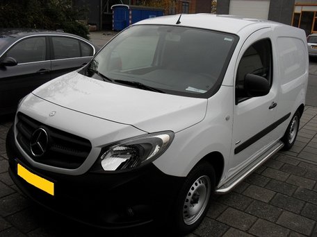 Mercedes Citan L2 sidebars 60 mm met RVS trede