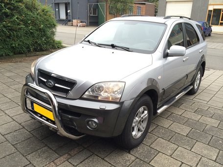 Kia Sorento 2002 tot 2006 sidebars 80 mm met steps