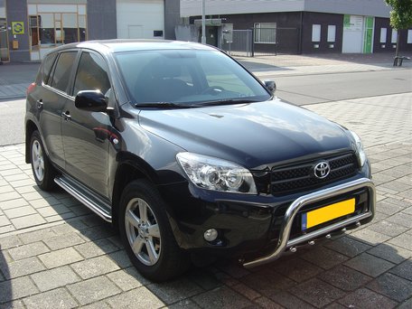 Toyota RAV 4 van 2006 tot 2013 Sidebars 60 mm met RVS trede