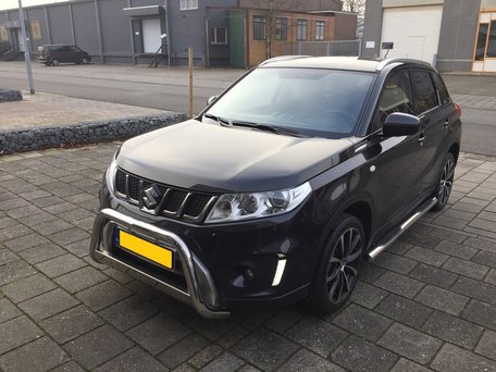 Suzuki Vitara 2016+ Sidebars buis 80 mm met steps