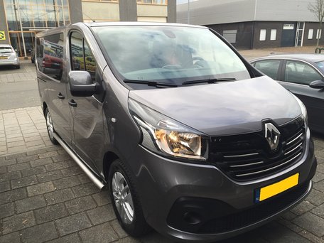 Renault Trafic 2014+ L1 sidebars mat geknikt