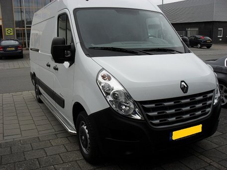 Renault Master L1 Sidebars 60 mm met RVS trede 