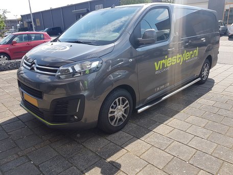 Citroen Jumpy L2 / L3 2016+ Sidebars buis 70 mm met 3 steps