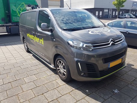 Citroen Jumpy L2 / L3 2016+ sidebars 60 mm gebogen naar dorpel